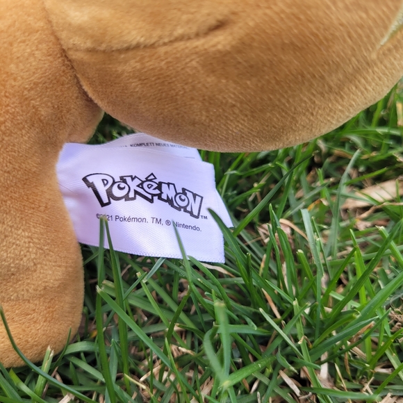 Pokemon Eevee Plush. - Picture 5 of 9